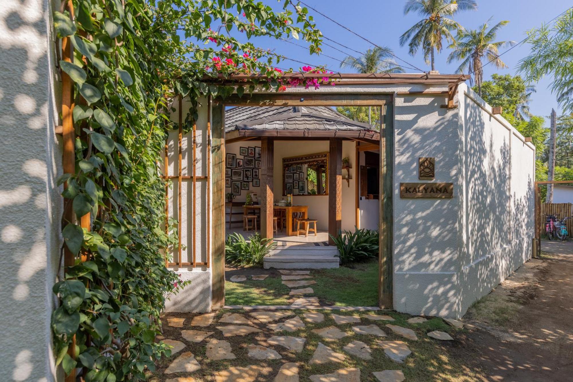 Kalyana Villa Gili Air Exterior photo